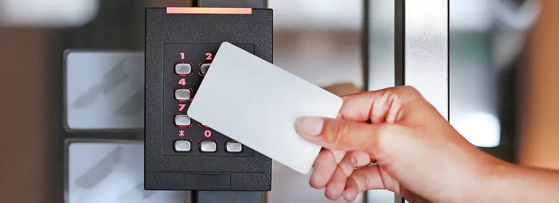 Benefits of Card Lock Readers for Properties in Englewood, FL